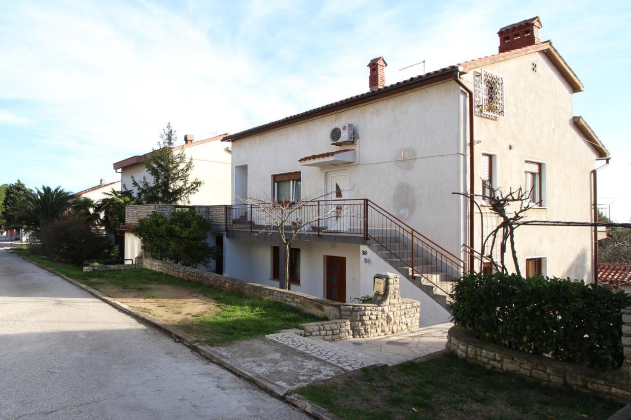 Apartment Ruza 2021 Premantura Exterior photo